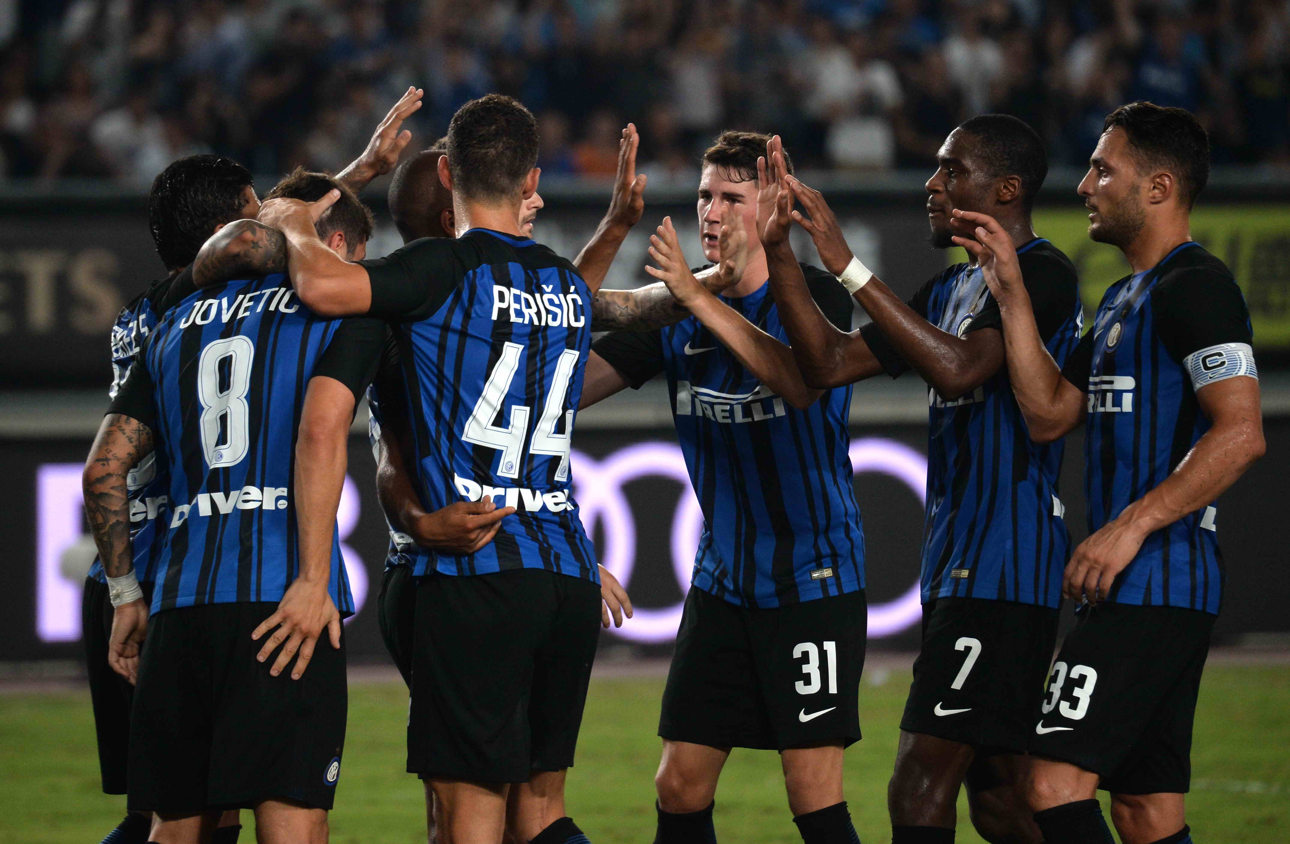 和轮转防守 和轮转防守