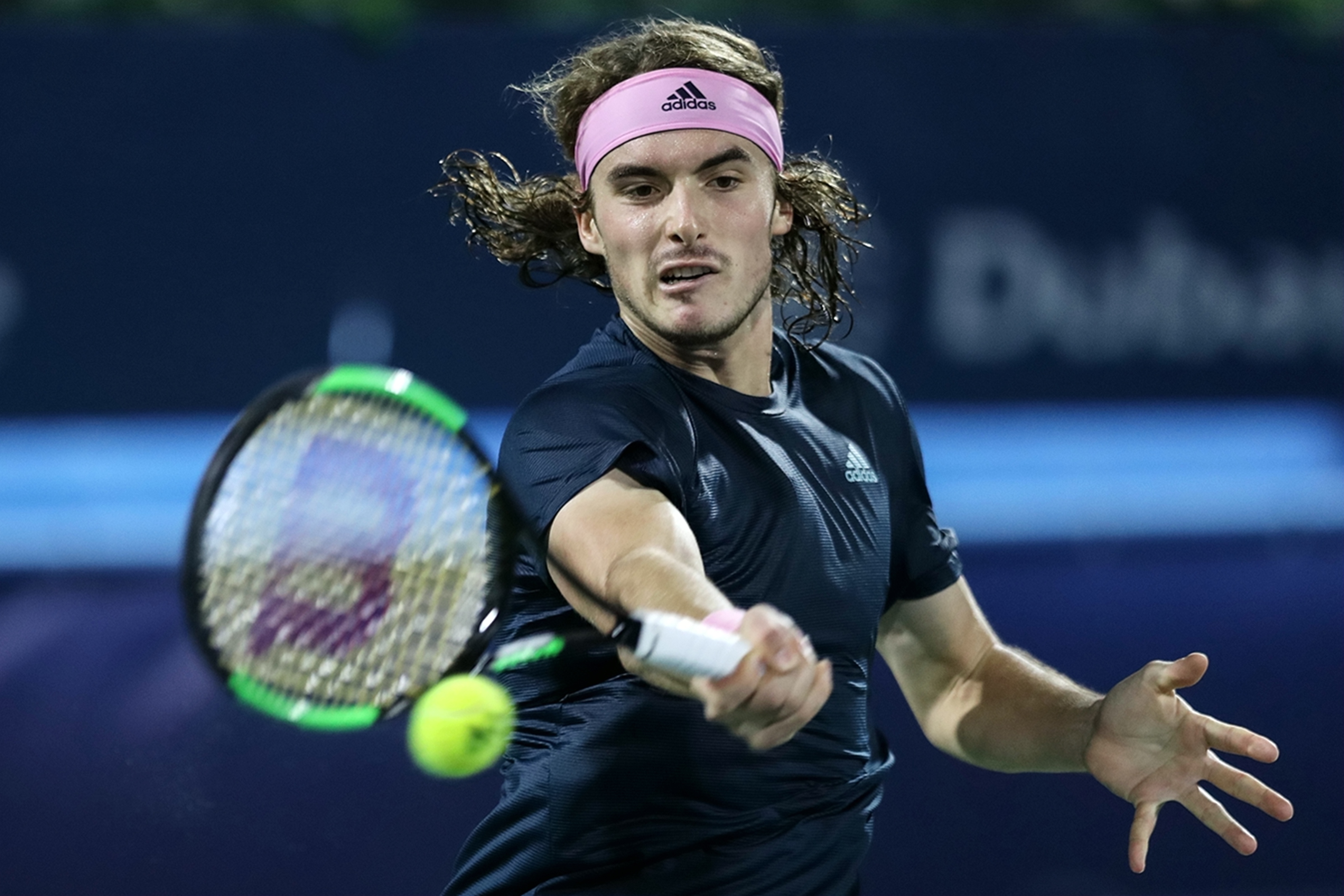 随着女子短 随着女子短